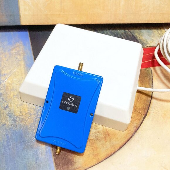 Cell Phone Signal Booster Band 66 / 4 Repeater Amplifier for Verizon AT&T 4G LTE - Picture 2 of 8